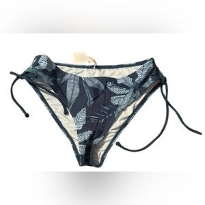 NWOT Cupshe Leaf Print Bikini Bottom